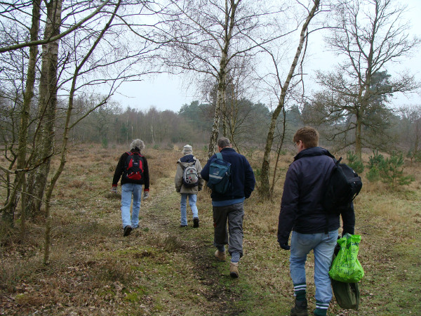 Volunteers set off to work