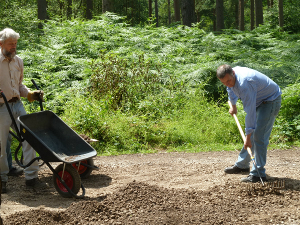 Levelling aggregate